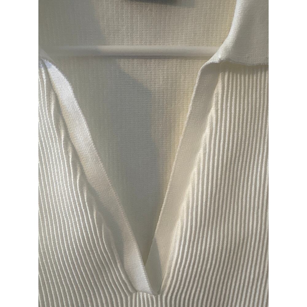 Babaton White Ribbed Collared Top Sz Medium NWOT - Picture 2 of 5